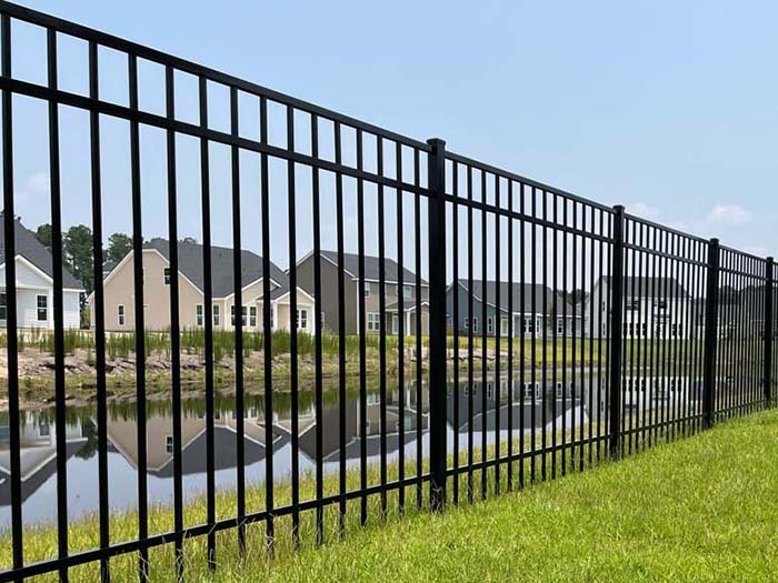 Photo of a Savannah Georgia aluminum fences