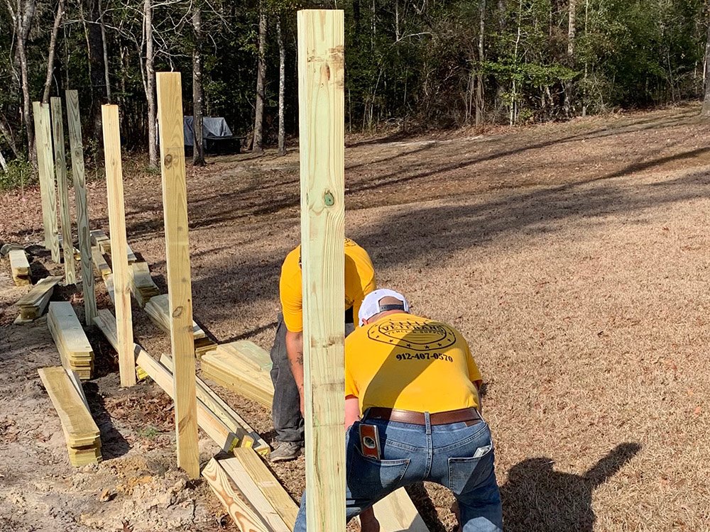 Veterans Fence Team Hard at Work in Savannah, Georgia
